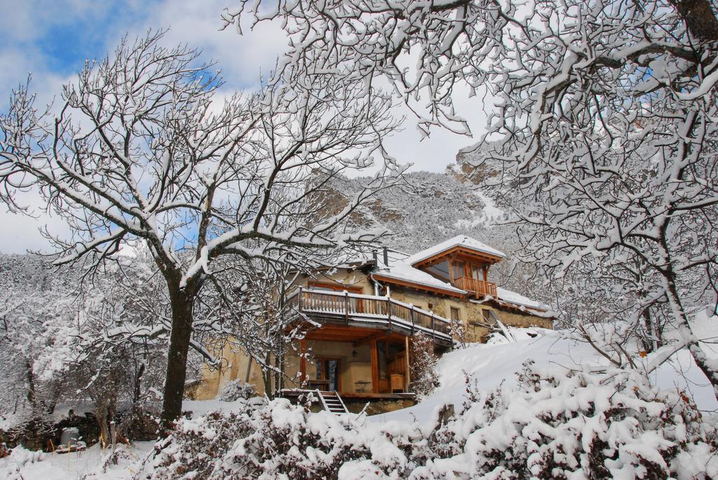 Bed and Breakfast La Ferme De Beaute Chateauroux-les-Alpes Exterior foto