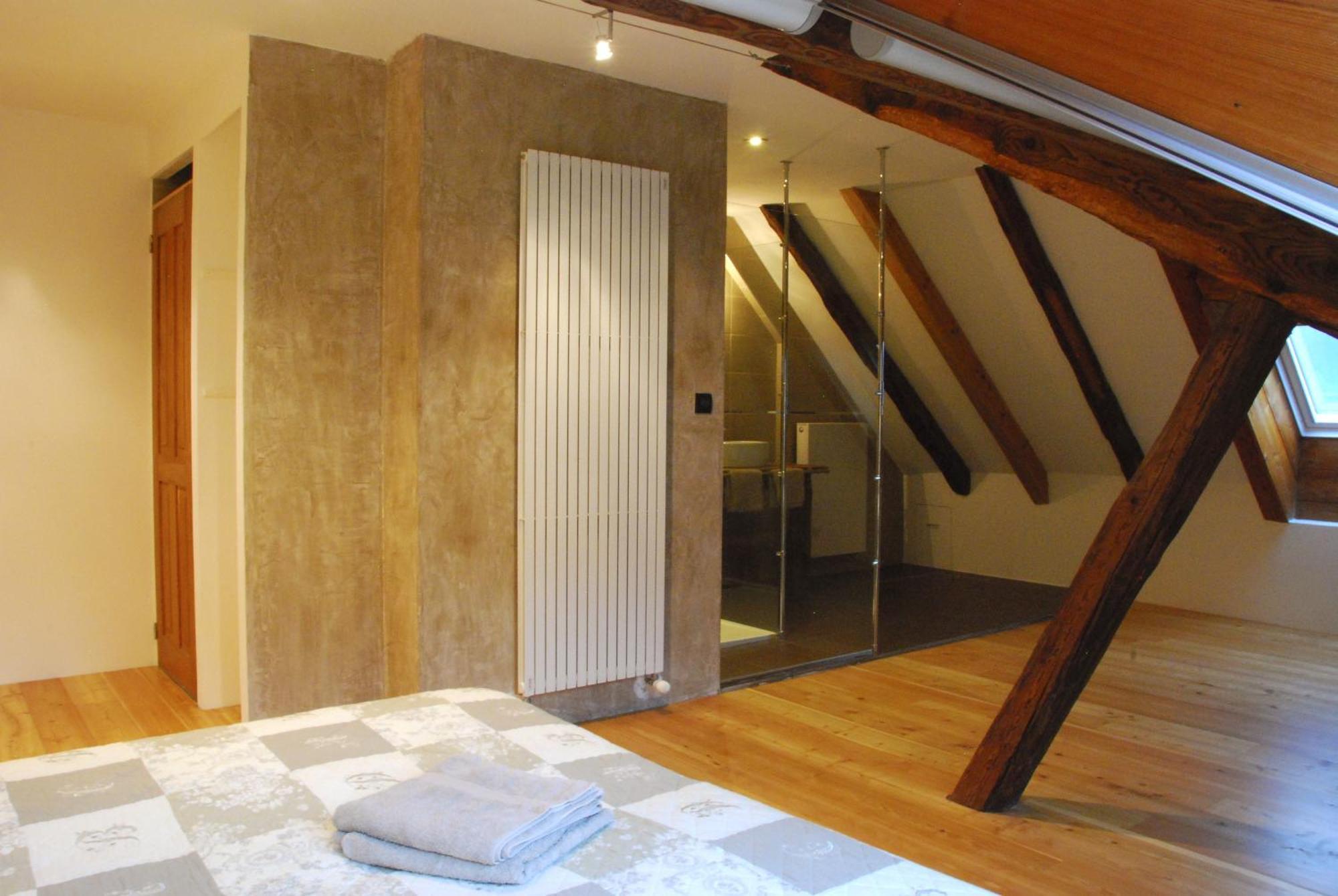 Bed and Breakfast La Ferme De Beaute Chateauroux-les-Alpes Zimmer foto