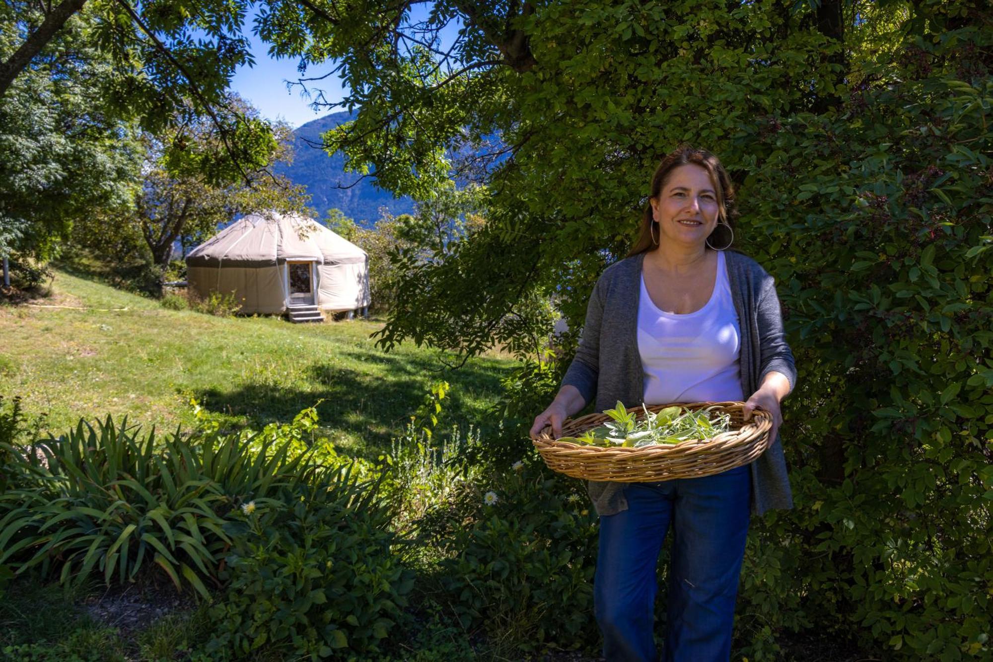 Bed and Breakfast La Ferme De Beaute Chateauroux-les-Alpes Exterior foto