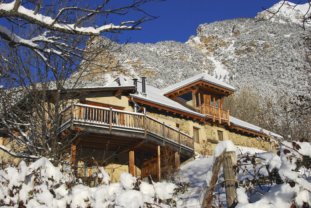 Bed and Breakfast La Ferme De Beaute Chateauroux-les-Alpes Exterior foto